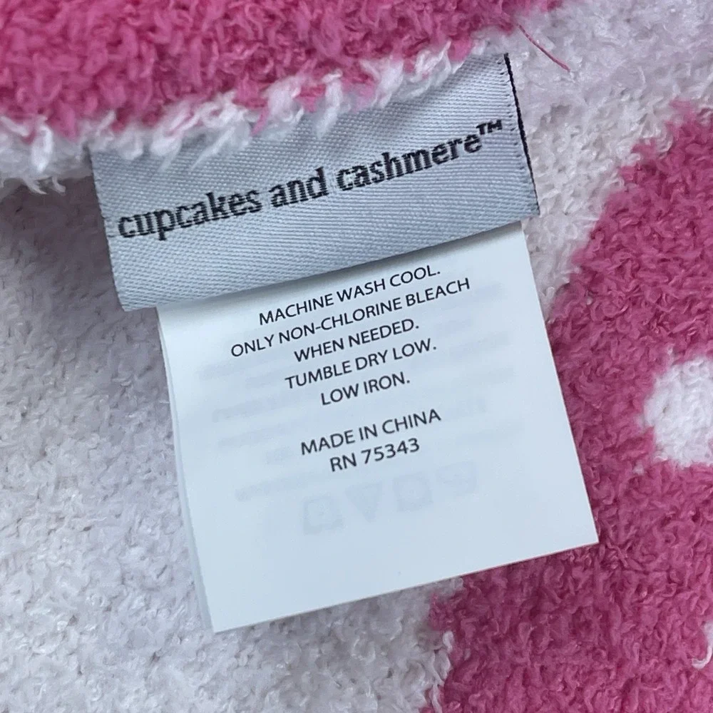 Halloween Cupcakes‎ and Cashmere Pink Ghost Blanket Reversible 2024 Viral TikTok